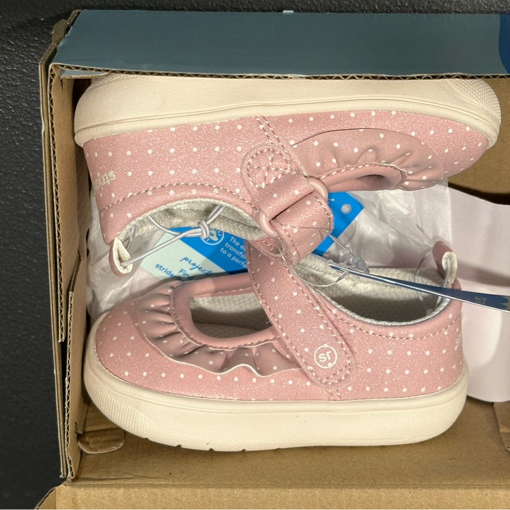 Stride Rite - NWT Pink Polka Walkers
